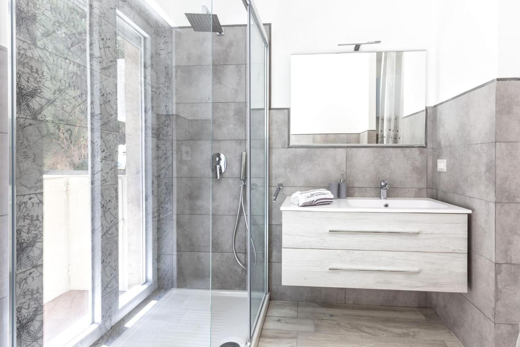 Sorrentovibes - New & Stylish Two Bedroom With Balconies Sorrente
