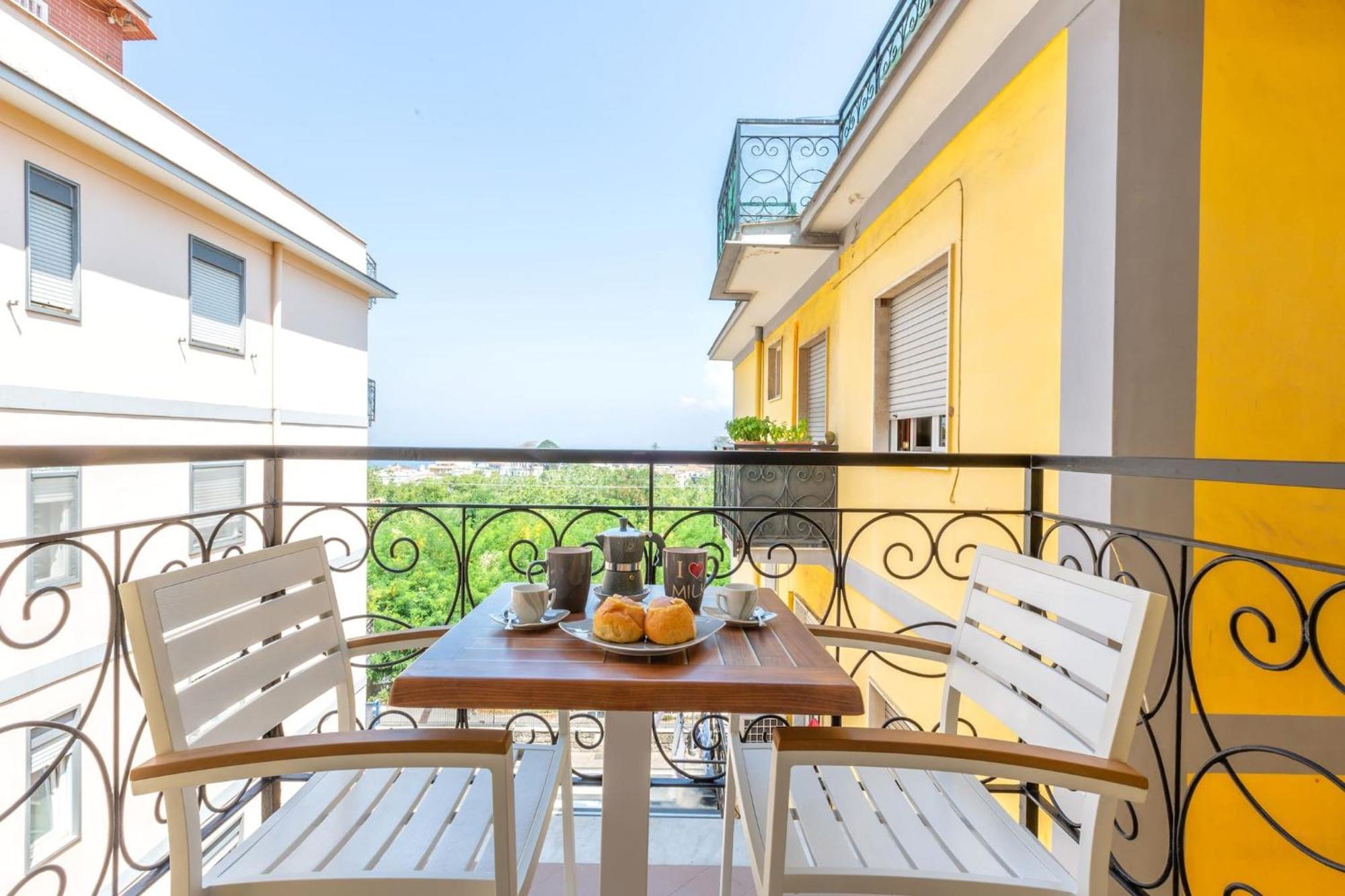 Sorrentovibes - New & Stylish Two Bedroom With Balconies Appartement *